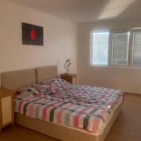 Sm Apartment *